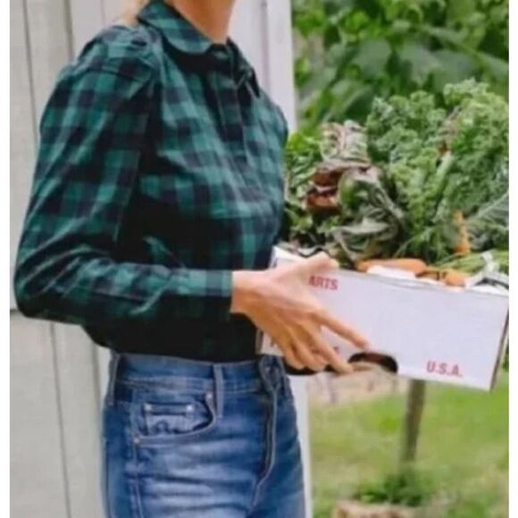 Tuckernuck Tops - Tuckernuck Green Saranac Shirt Sz. XS